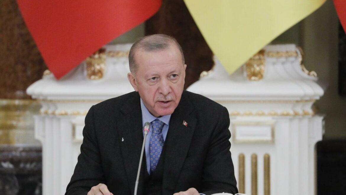Erdogan ponudio Putinu da bude domaćin razgovora sa Zelenskim