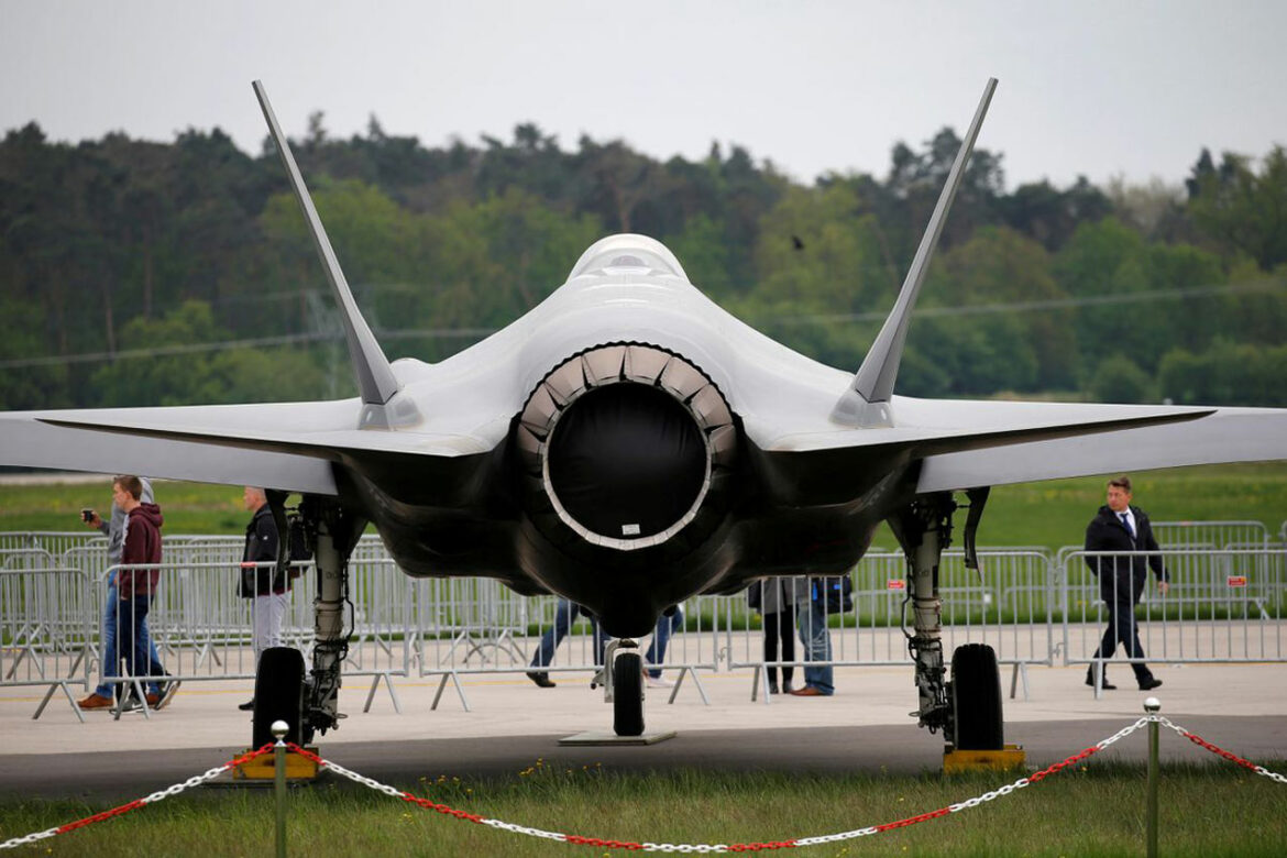 Nemačka će kupiti 35 borbenih aviona Lockheed F-35 od SAD usred ukrajinske krize