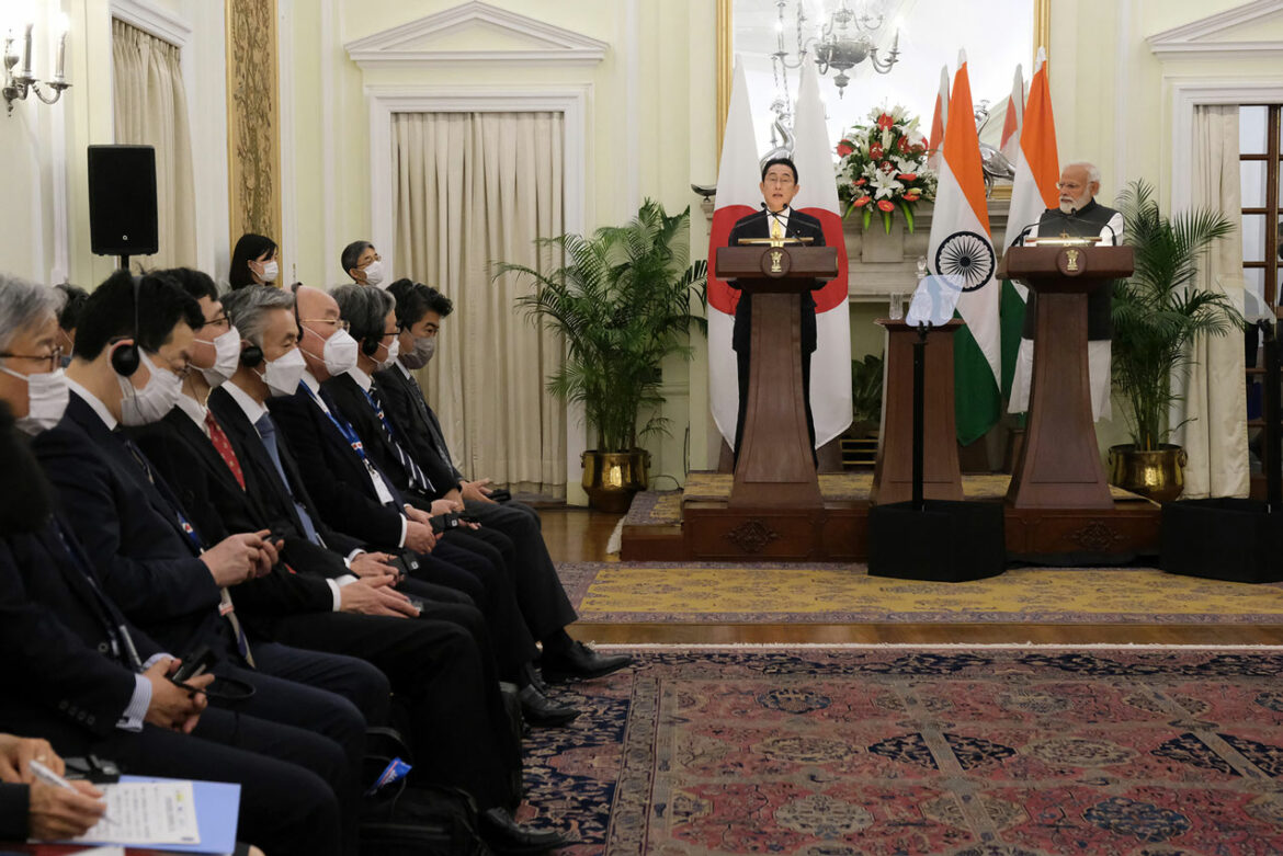 Japanski premijer Fumio Kišida rekao je da rat u Ukrajini „tresa temelje međunarodnog poretka“ tokom sastanka sa indijskim liderom