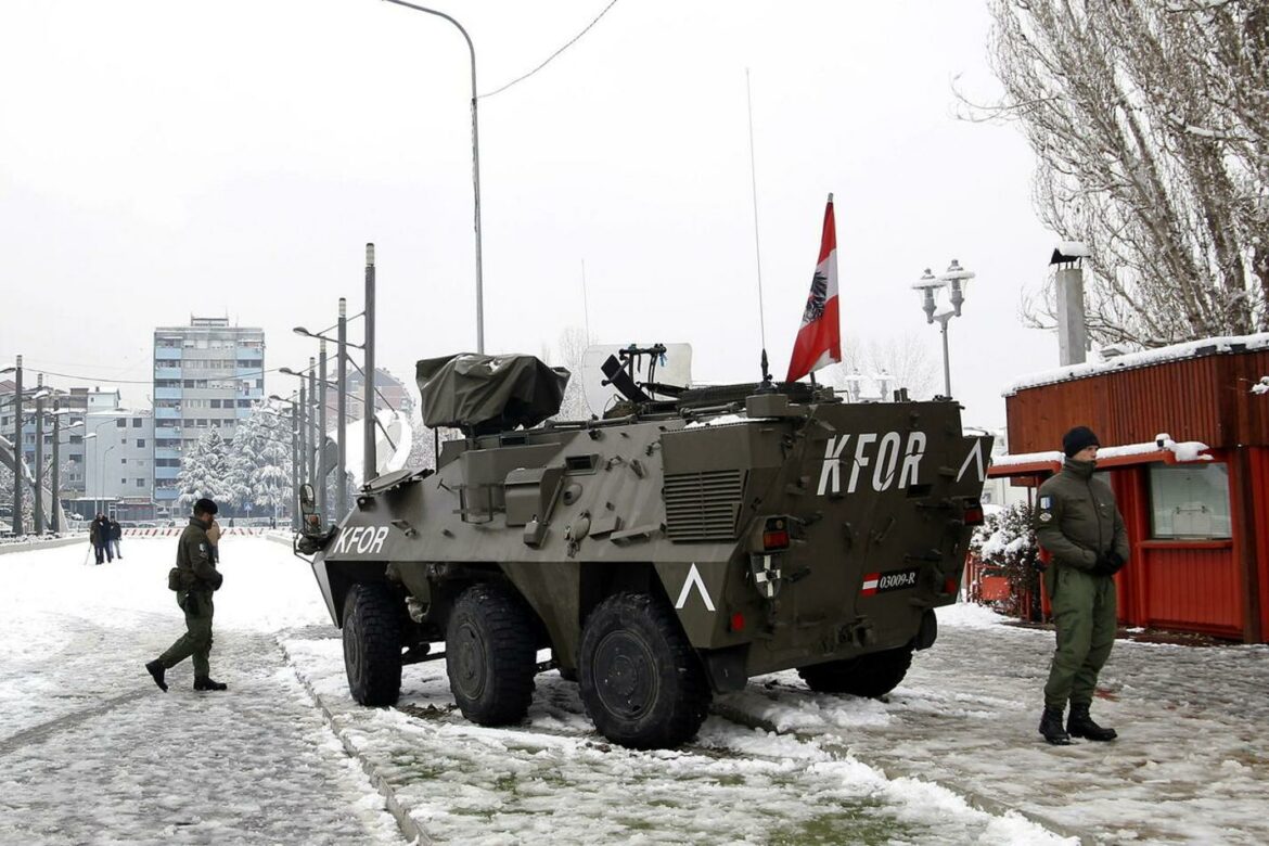 Ukrajinski vojnici KFOR-a napuštaju Kosovo