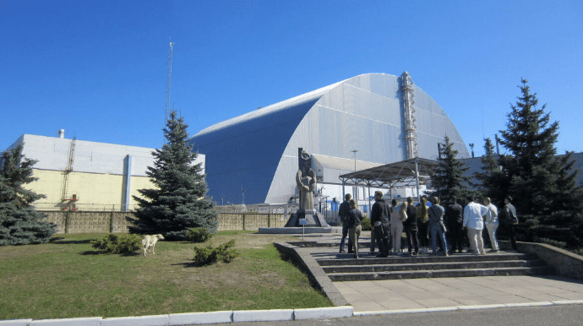 Černobilska nuklearna elektrana koja radi na generatorima sa osobljem koje „živi“ tamo od ruskog napada