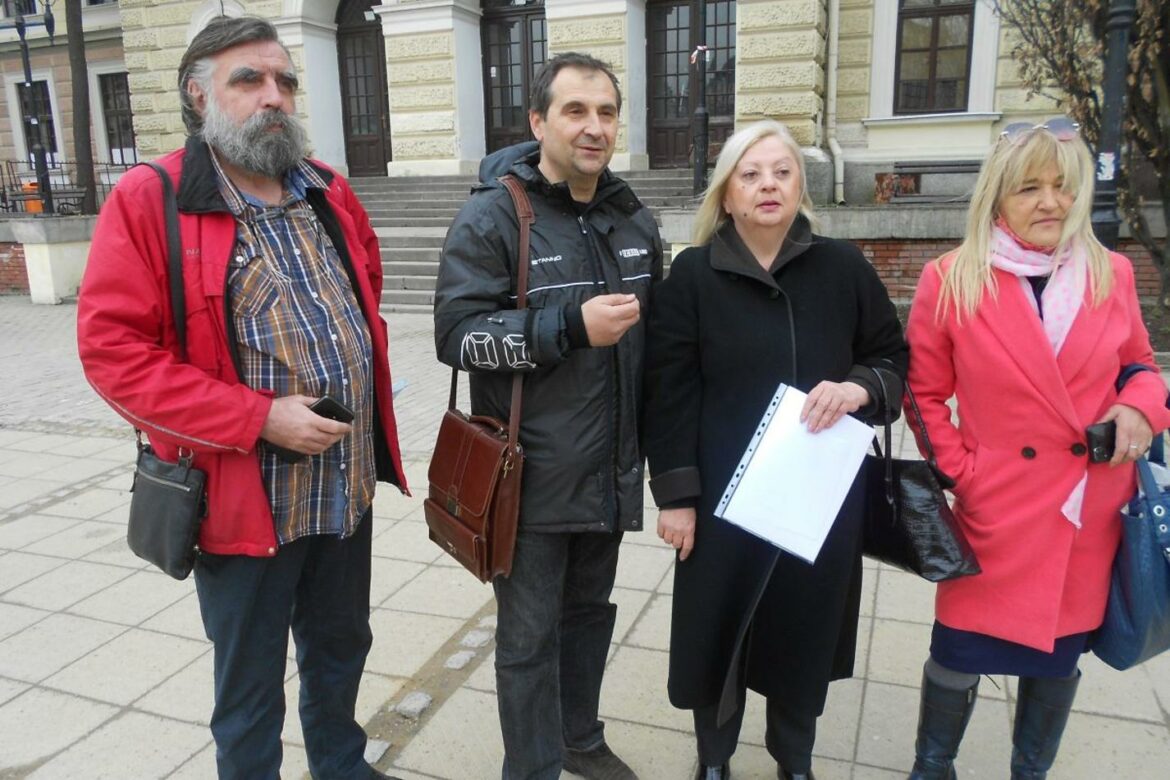 Kragujevački prosvetari u četvrtak organizuju štrajk upozorenja u svim školama