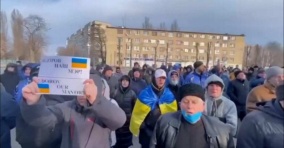 Masa protestuje zbog pritvaranja zamenika gradonačelnika u gradu u centralnoj Ukrajini
