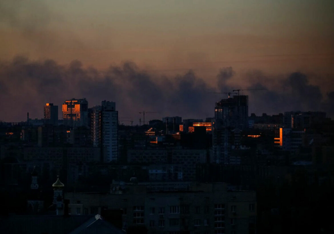 Ukrajina na „prekretnici“, kaže Zelenski, dok se Rusi pregrupišu u blizini Kijeva
