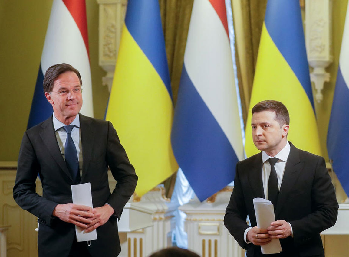 Zelenski je obavestio holandskog premijera o ruskim ratnim zločinima u Ukrajini