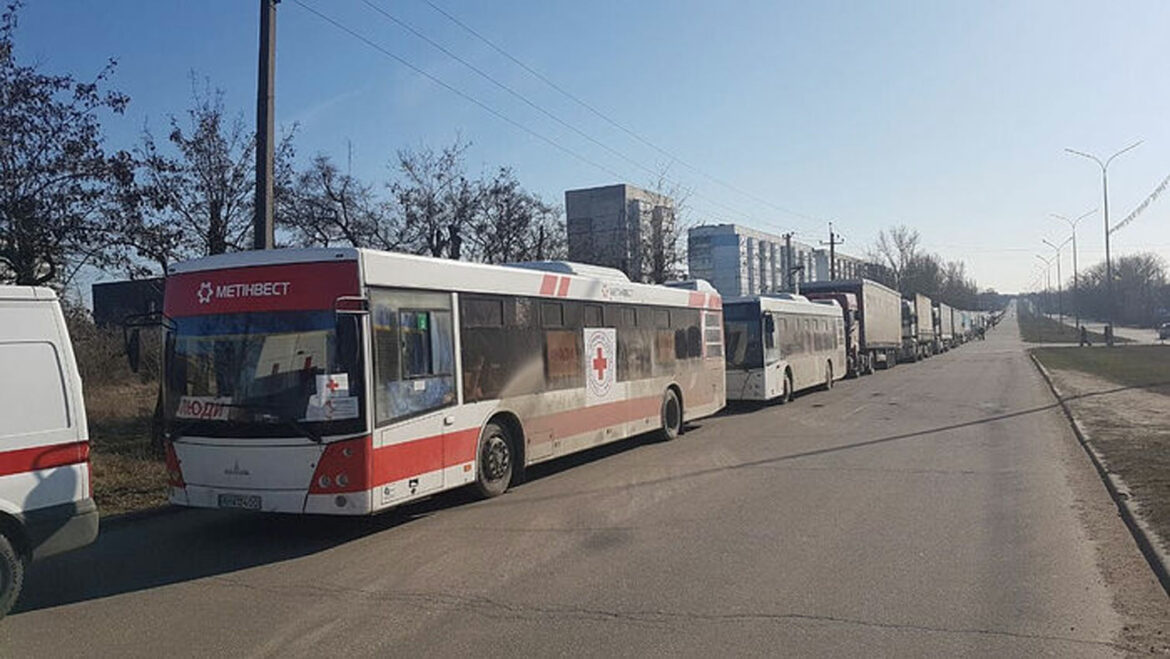 CNN izveštava iz Zaporožja: Počinju da pristižu autobusi koji prevoze evakuisane iz Mariupolja