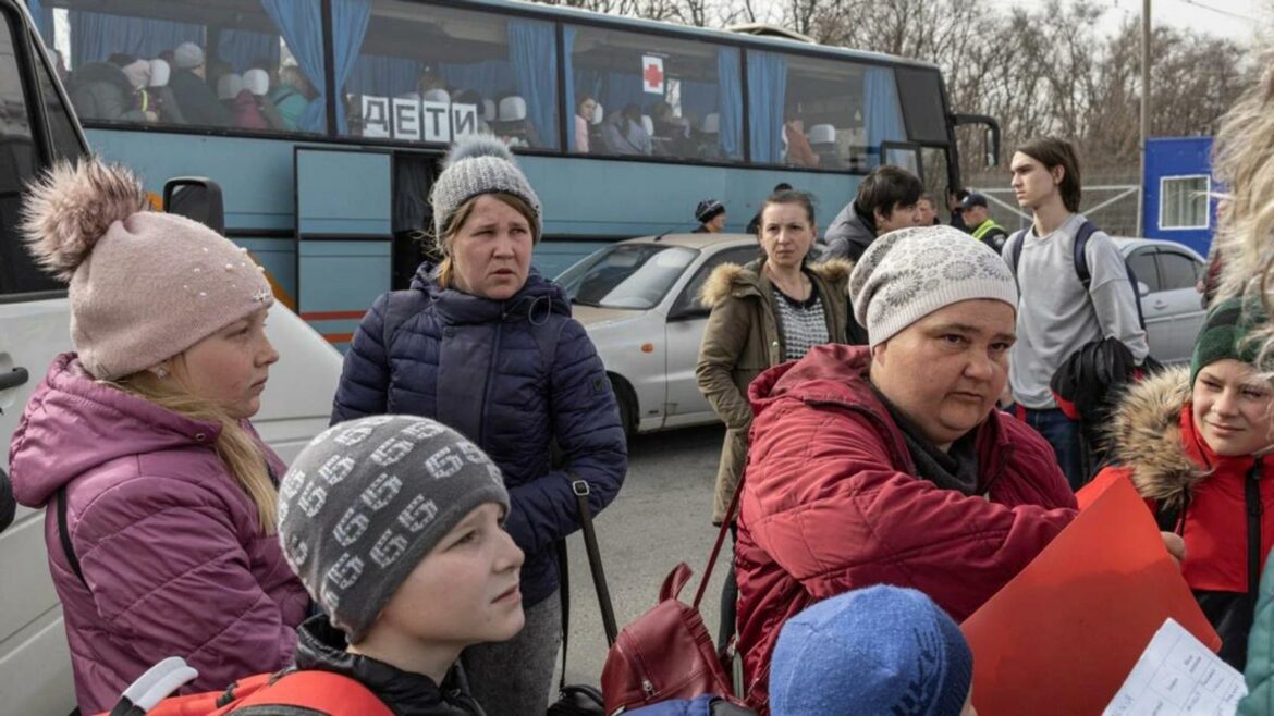 Konvoj Crvenog krsta krenuo za Marijupolj