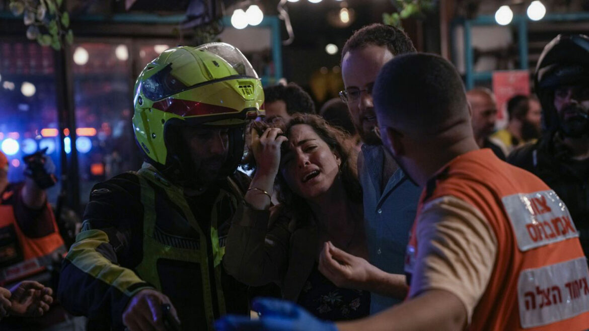 Treća žrtva poslednjeg terorističkog napada u Tel Avivu preminula, napadač neutralisan