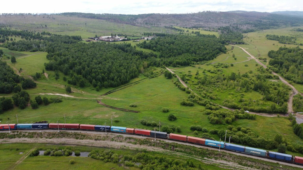 Rusija i Kina pojačavaju teretni železnički saobraćaj