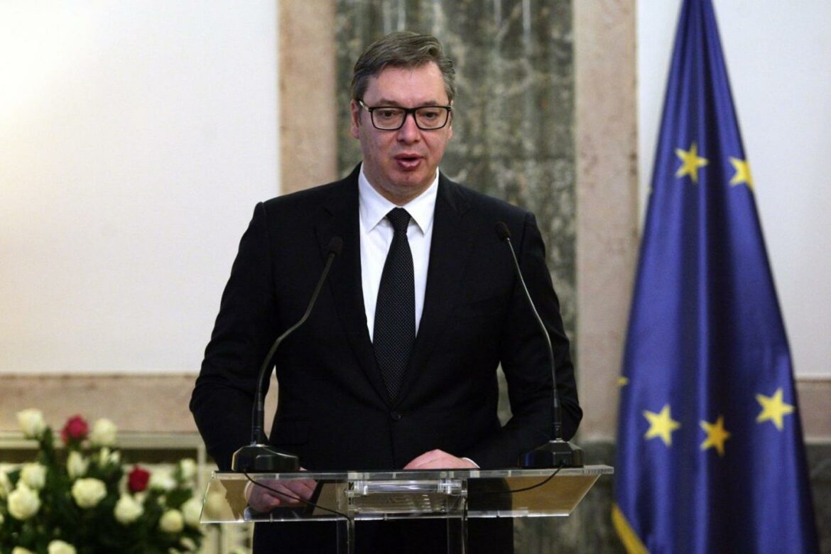 Vučić odlaže obraćanje javnosti za nedelju dana