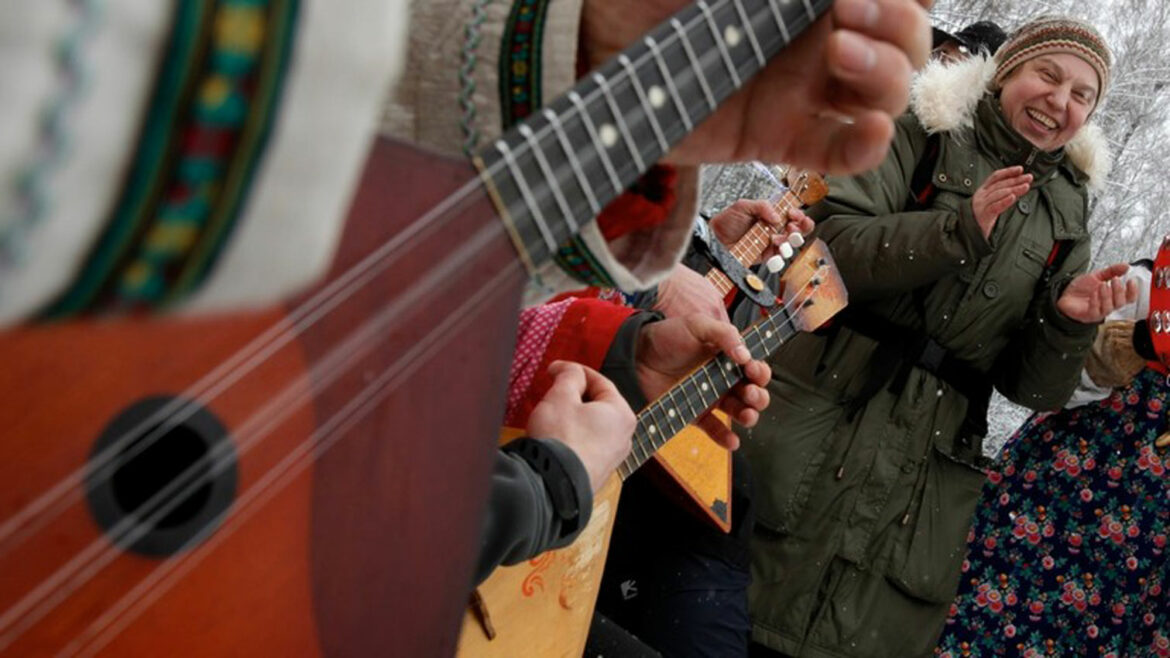 Ruski orkestar protestuje protiv zabrane balalajke