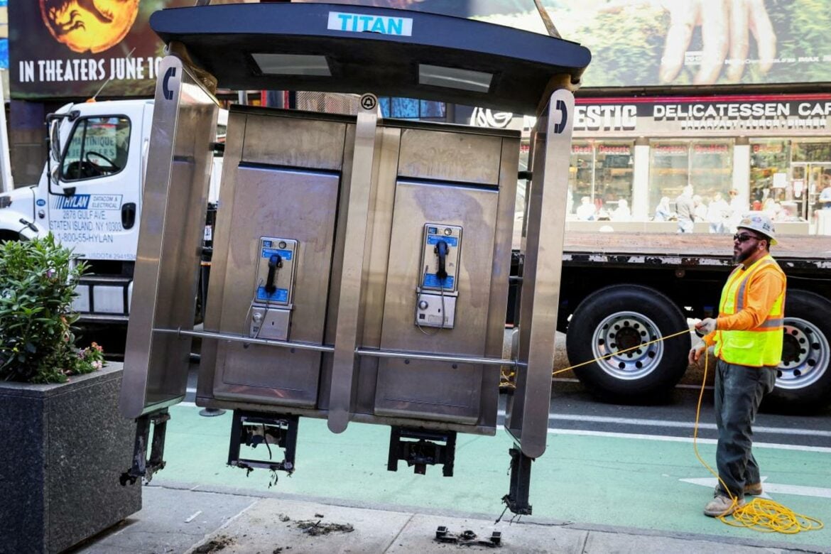 SAD: Njujork zvanično uklonio sve telefonske govornice sa ulica