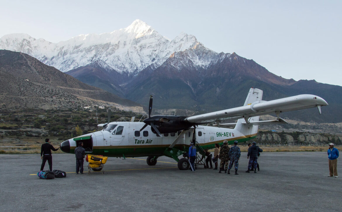 Avion sa 22 osobe u njemu nestao iznad Nepala