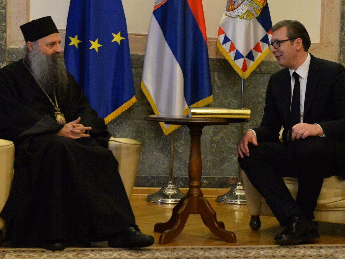 Vučić: Sledi nam najteže vreme od 1944, Crkva da pomogne da narod razume