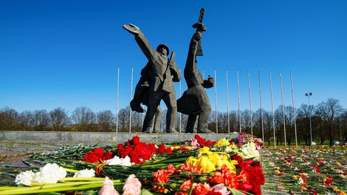 Pretvoriti sovjetski ratni spomenik u zatvor
