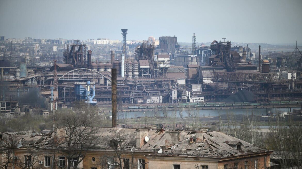 Branioci Azovstala tvrde da su ruske snage upale u fabriku