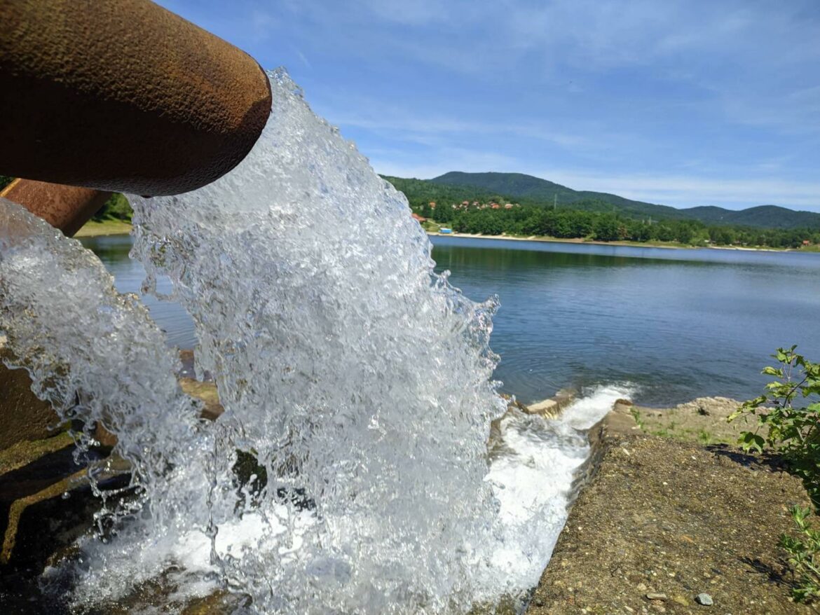 Ziđin upumpava svežu vodu u Borsko jezero