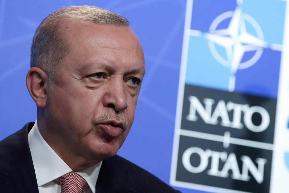 Erdogan: I dalje ne podržavamo ulazak Švedske i Finske u NATO