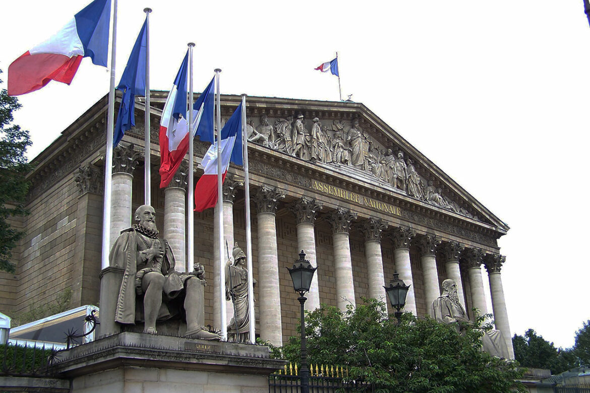 Većina Francuza je nezadovoljna sastavom nove vlade