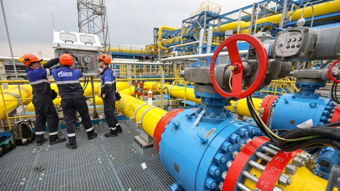 Gasprom: Nastavljamo isporuku gasa preko Ukrajine