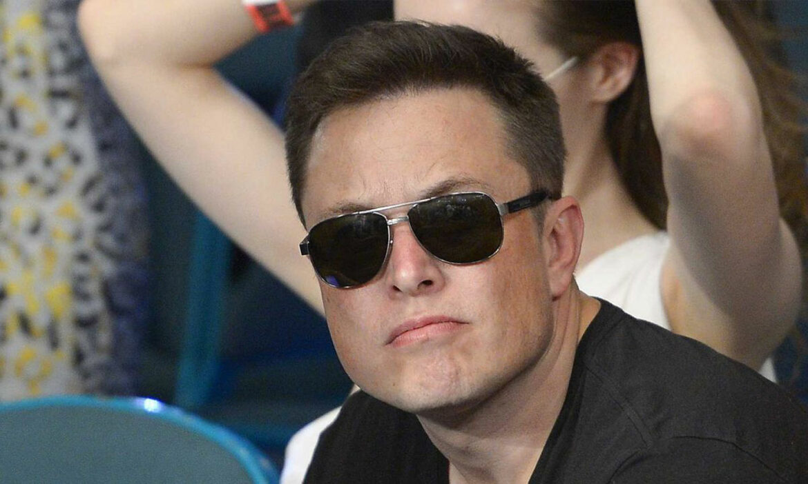 Tviter investitori tuže Elona Maska