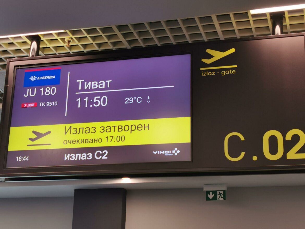 Let Er Srbije za Tivat kasnio više od sedam sati, pilotu istekla smena