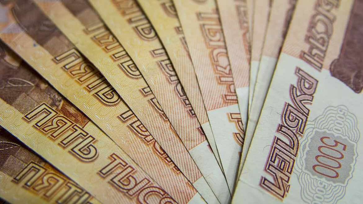 Rusija isplaćuje penzije u Mariupolju u rubljama