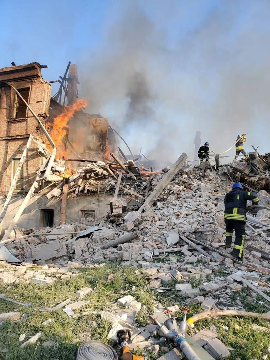 Ukrajina: 60 ljudi poginulo u bombardovanju škole u Lugansku