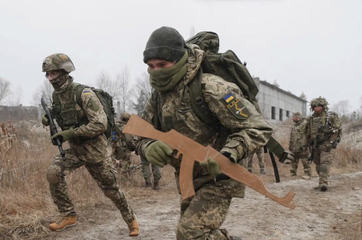 Ukrajinska vojska na leto kreće u kontranapad