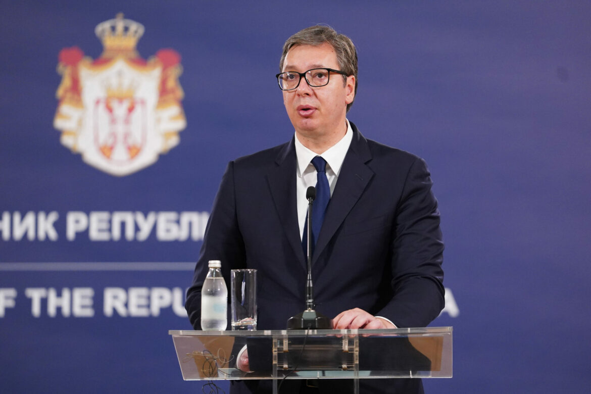 Vučić: Šarl MIšel očekuje da se opredelimo po pitanju Rusije
