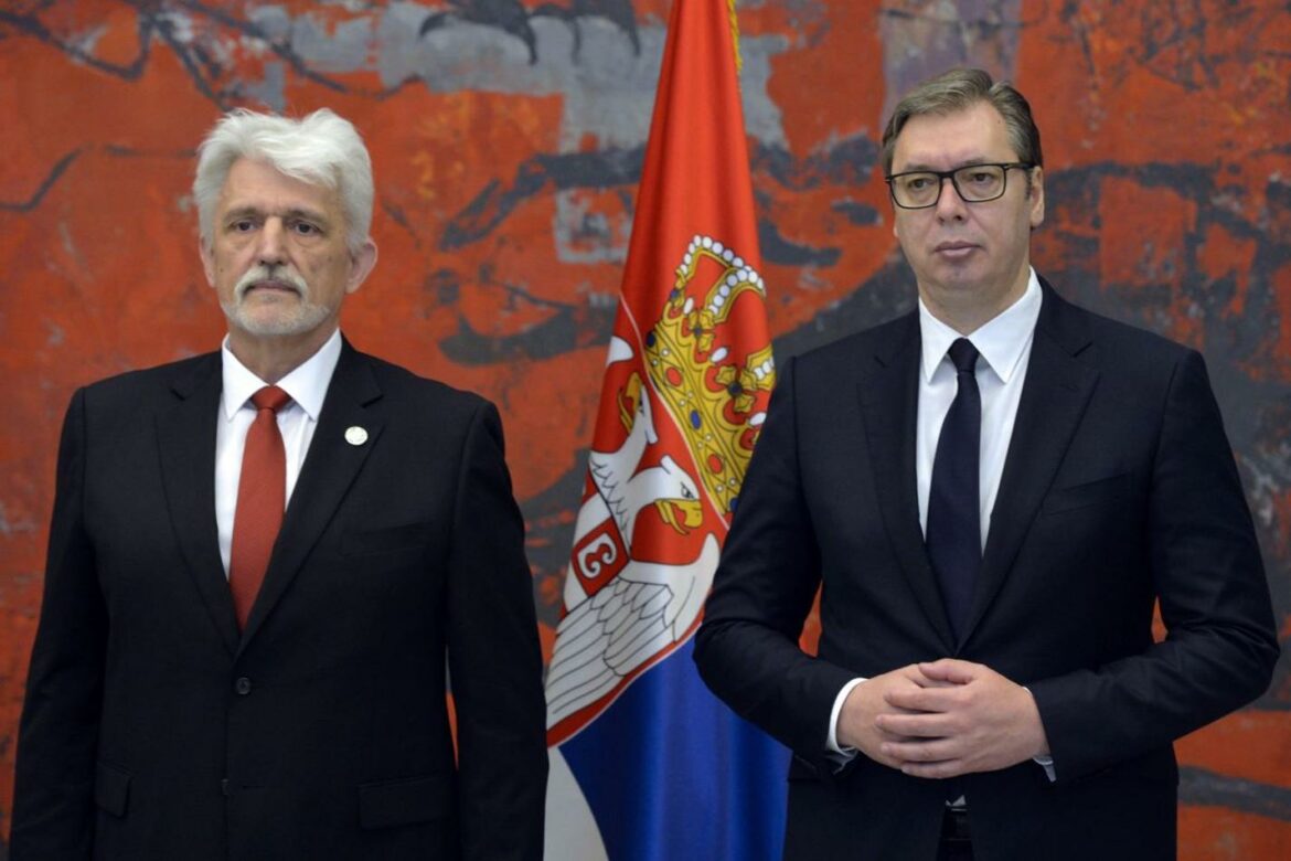 Vučić: Srbija će učestvovati u obnovi Ukrajine
