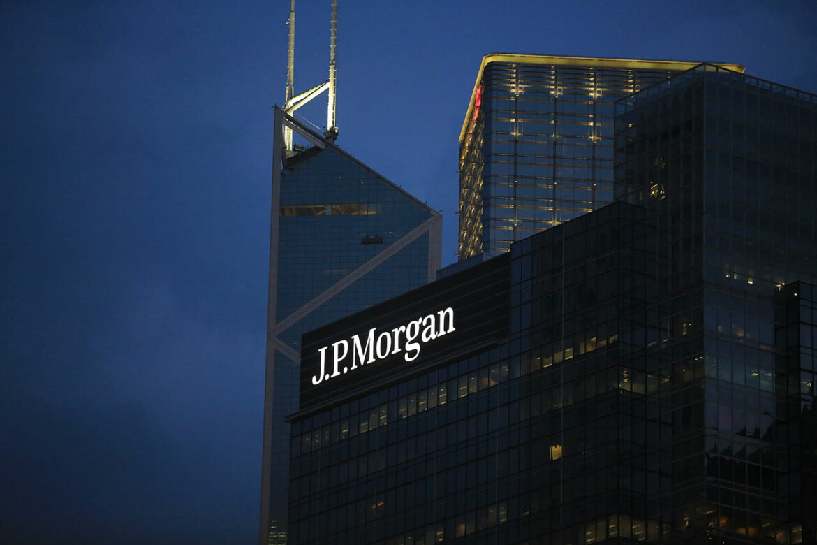 JPMorgan: SAD se suočavaju sa ekonomskim „uraganom“