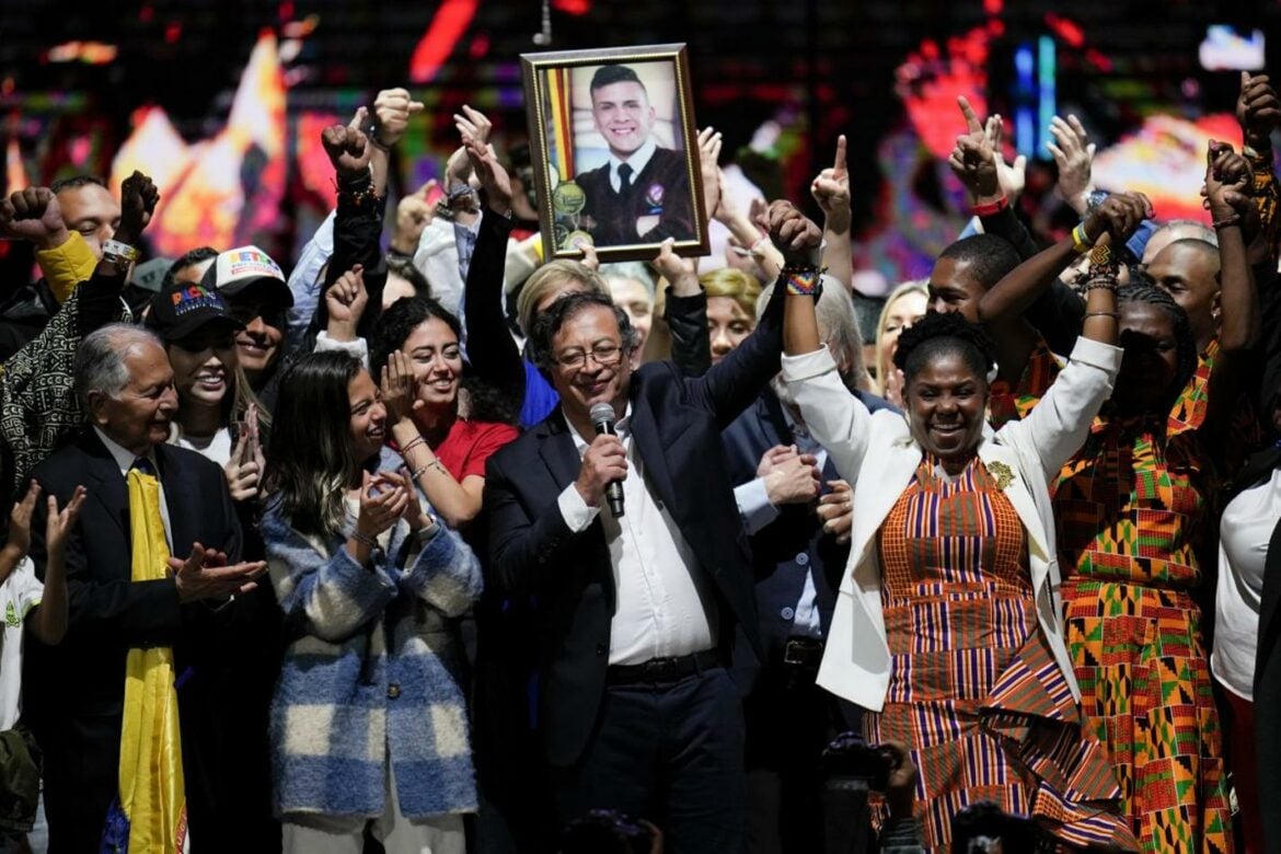 Kolumbija izabrala prvog levičarskog predsednika u drugom krugu izbora