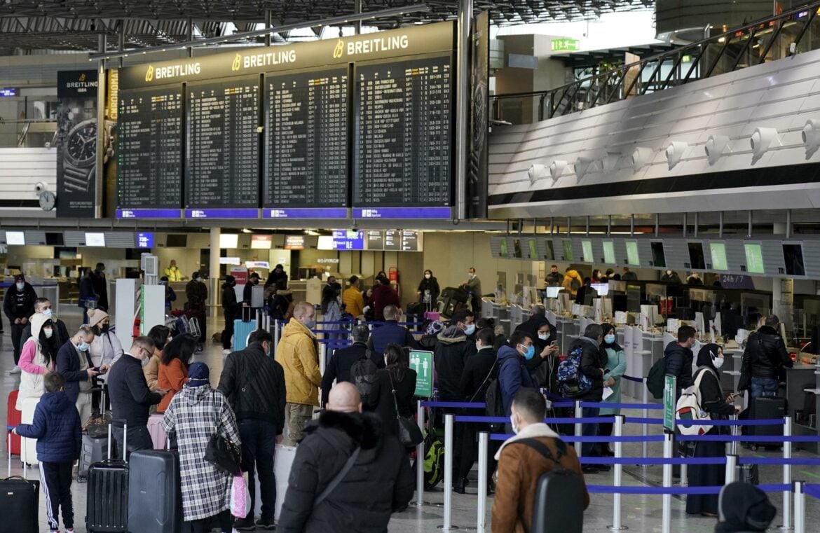 Nemačka ubrzava izdavanje radnih dozvola za strane radnike zbog haosa na aerodromima