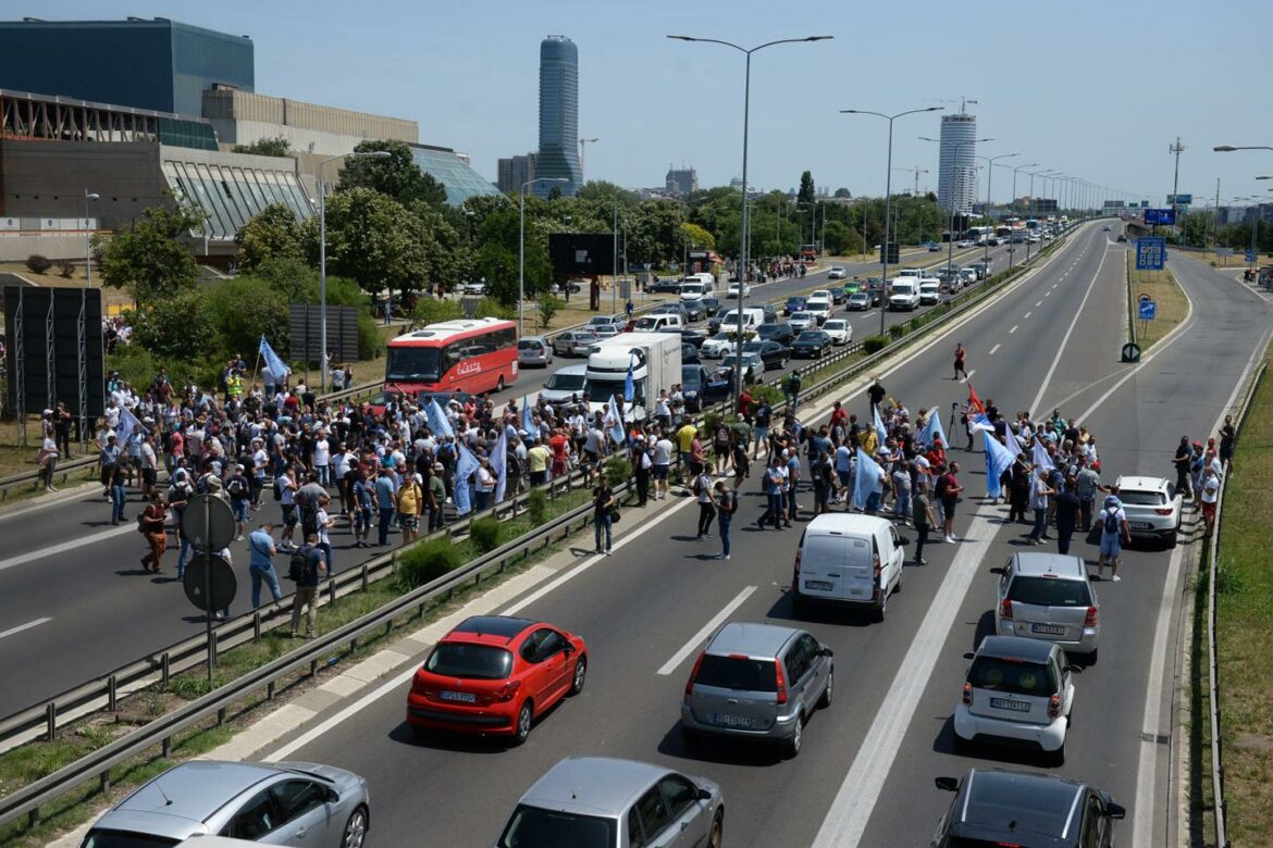 Završen protest radnika „Fijata“ nakon dogovora da ih u subotu primi predsednik