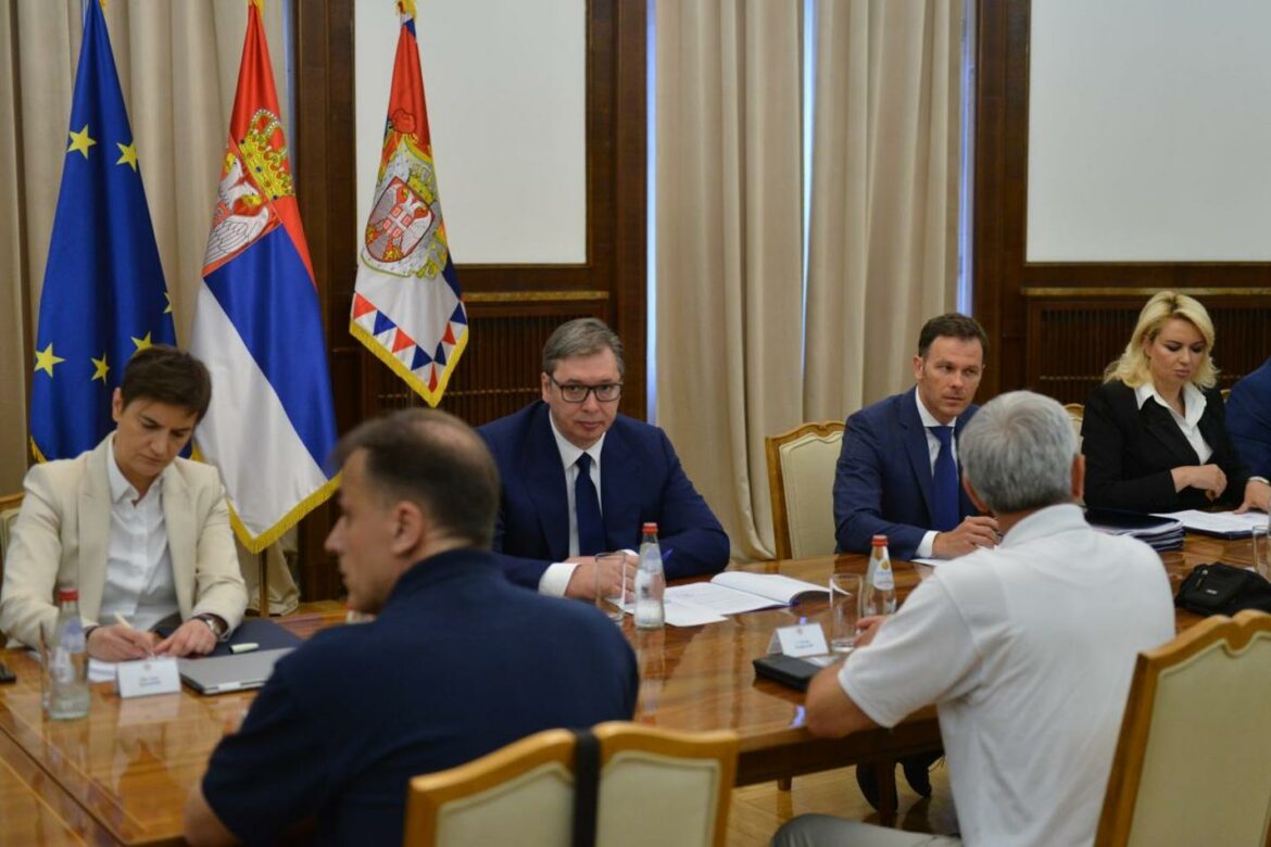 N1: Delegacija radnika Fijata veruje u dogovor sa Vučićem