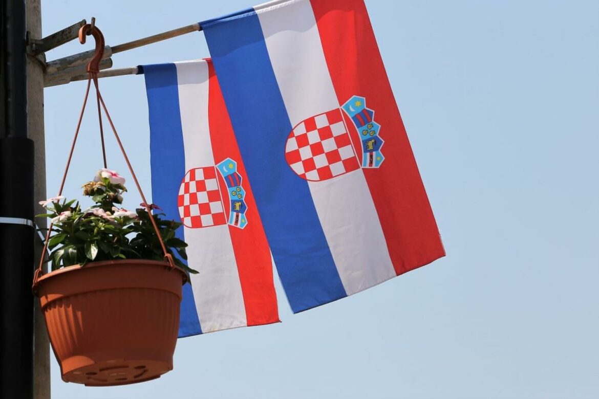 Evropska komisija: Hrvatska spremna za uvođenje evra od 1. januara 2023.