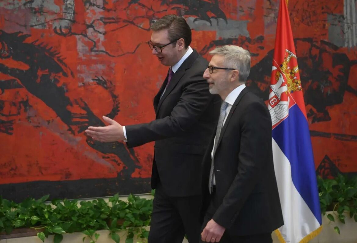 Ambasador Francuske: Neuvođenje sankcija Rusiji šteti imidžu Srbije u Evropi