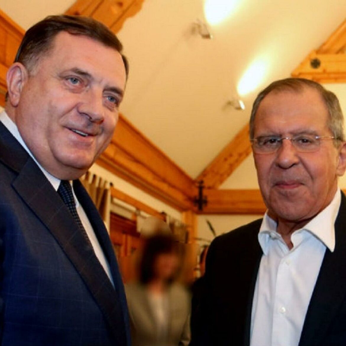 Lavrov Dodiku: Rusija zna ko su joj prijatelji
