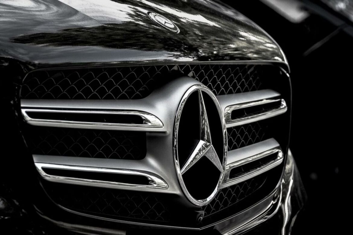 Mercedes povlači gotovo milion automobila