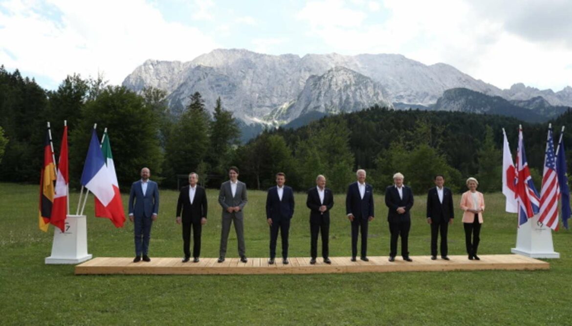 Bela kuća: SAD, G7 pooštravaju sankcije Rusiji