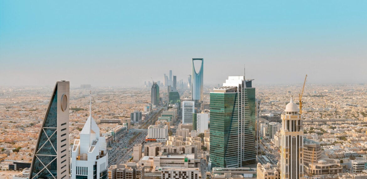 Saudijska Arabija će potrošiti preko 5 milijardi dolara na osiguranje i gomilanje rezervi