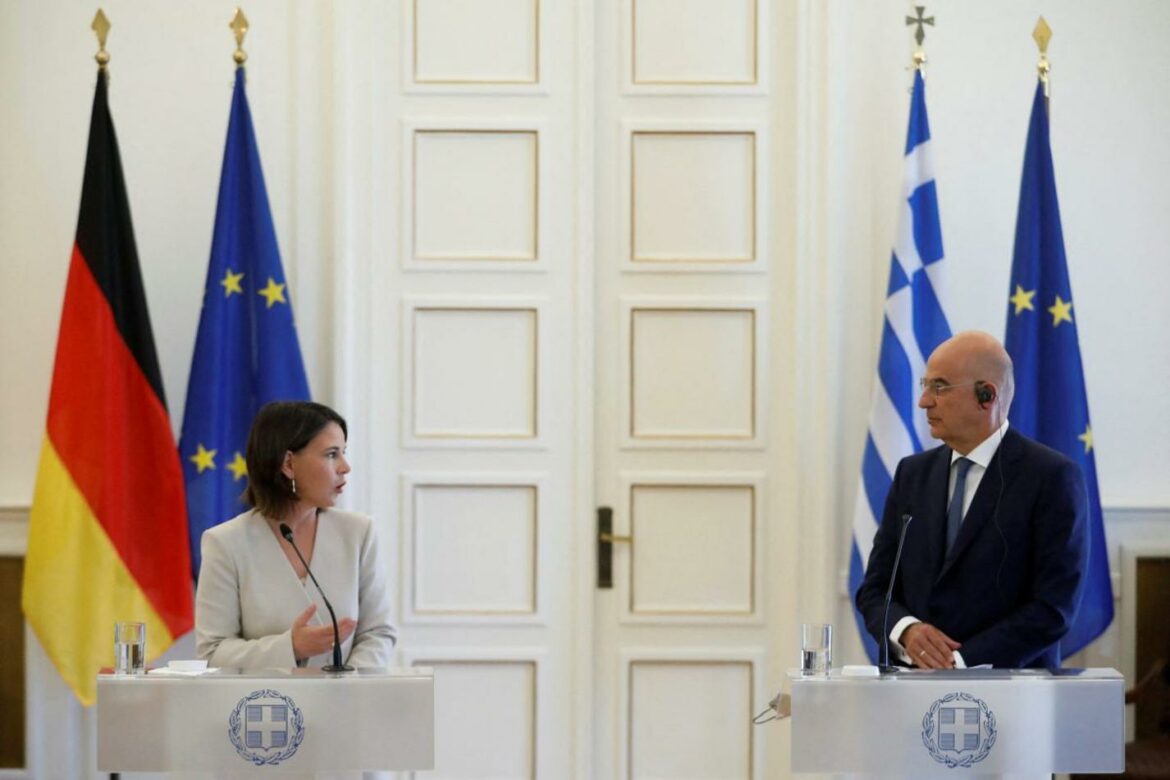 Berbok u Atini: Važno je da članice NATO međusobne sporove rešavaju dijalogom