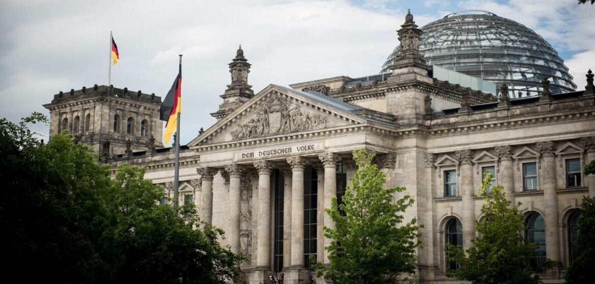 Bundestag se zalaže za direktne isporuke teškog naoružanja Ukrajini