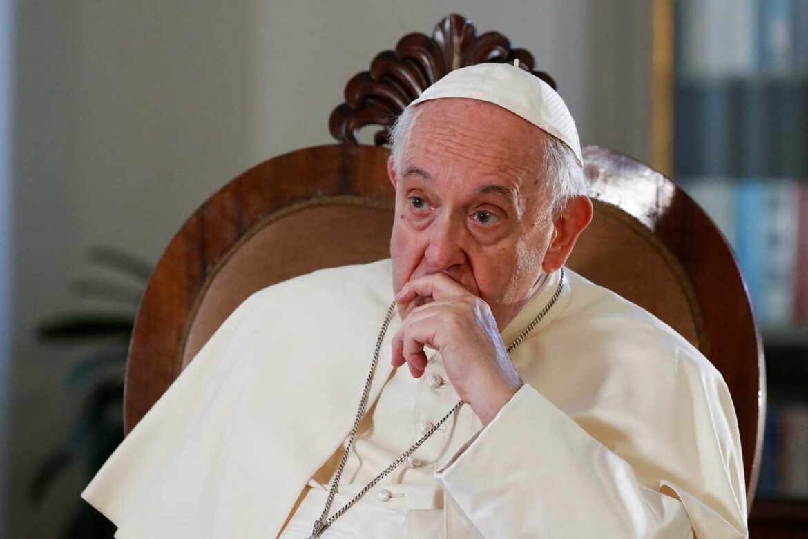 Papa je izrazio „veliku želju“ da poseti Kijev