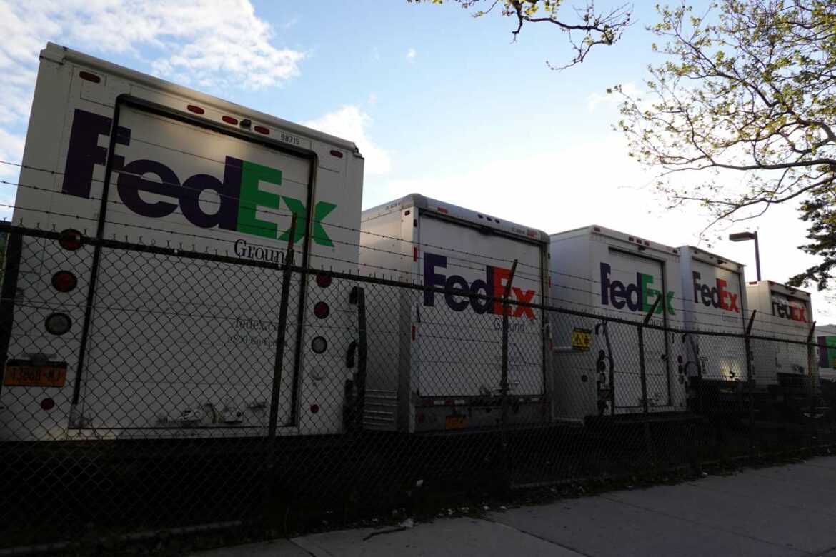 FedEx obustavlja nedeljne isporuke u SAD