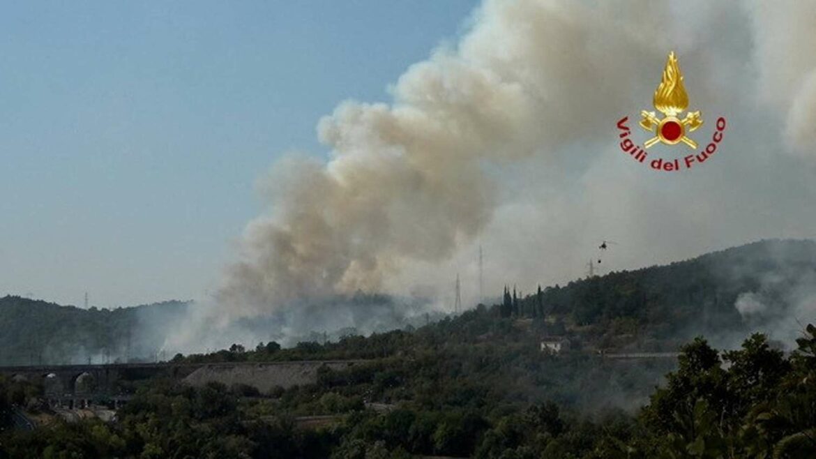 Italija se bori protiv požara od Toskane do Trsta