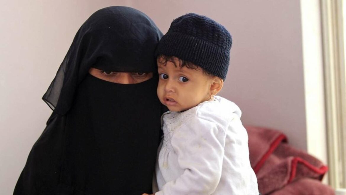 Crveni krst: Jemenske majke i bebe suočavaju se sa „nezamislivim užasom“