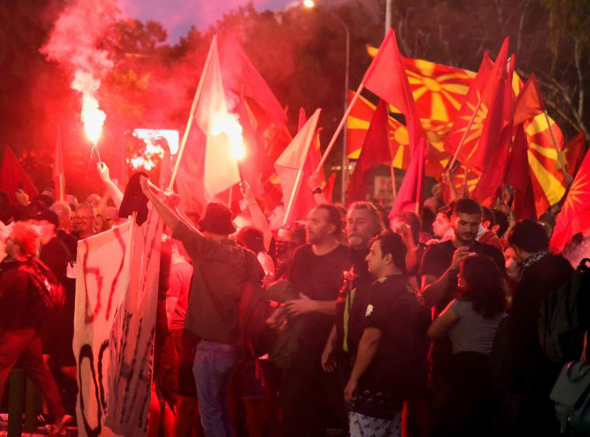 Čoveku koji je pucao na protestu određeno zadržavanje