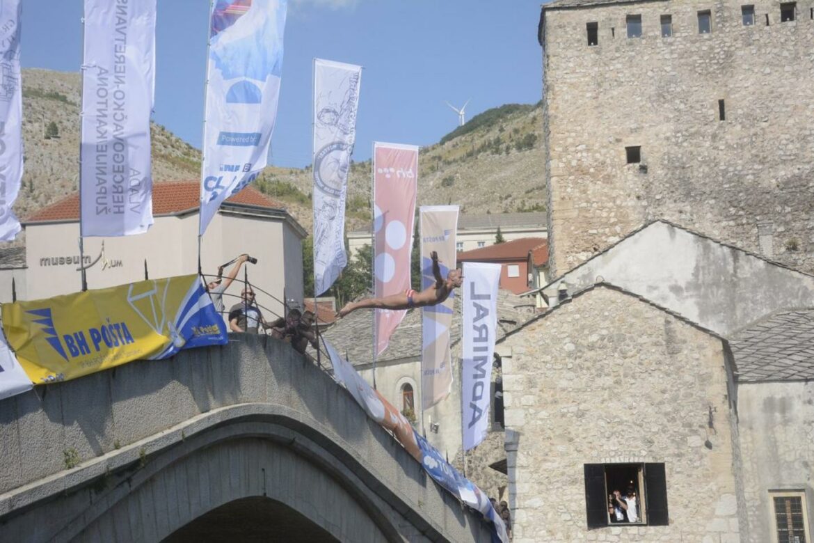 Evald Krnić i Igor Kazić pobednici skokova sa Starog mosta u Mostaru